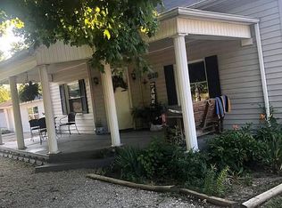 910 W National Hwy, Washington, IN 47501