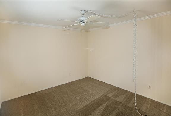 4th image of 428 Colony Woods Dr #428