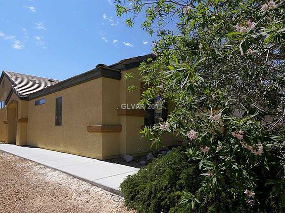 2nd image of 527 Claxton Ave