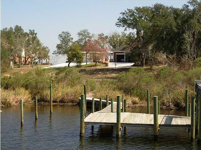 1st image of 818 Choctaw Ln