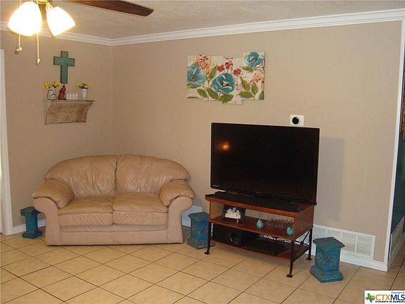 4th image of 769 County Road 342