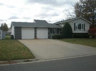 206 Westwood Dr, Marshalltown, IA 50158