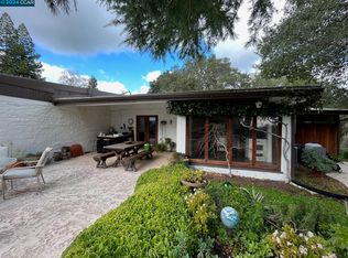 1128 Orchard Rd, Lafayette, CA 94549