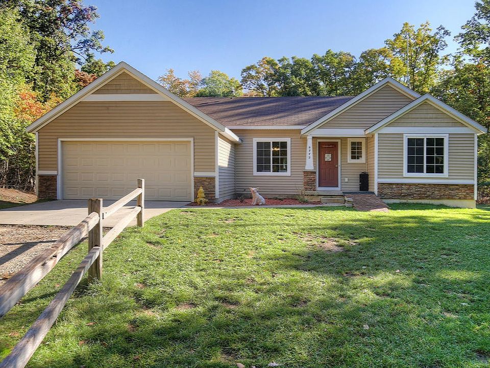 1st image of 6772 Wildwood Ct NE