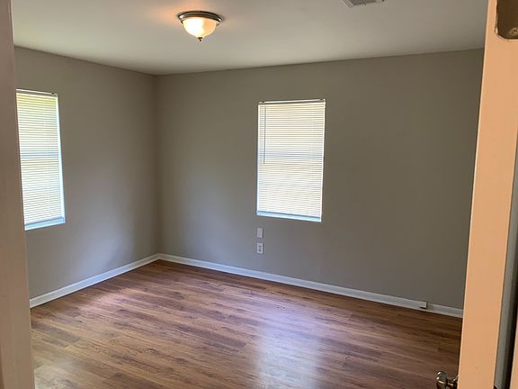 2nd image of 9270 McLean St