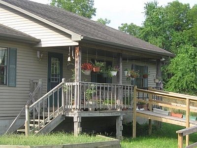 Hdcp ramp & porch