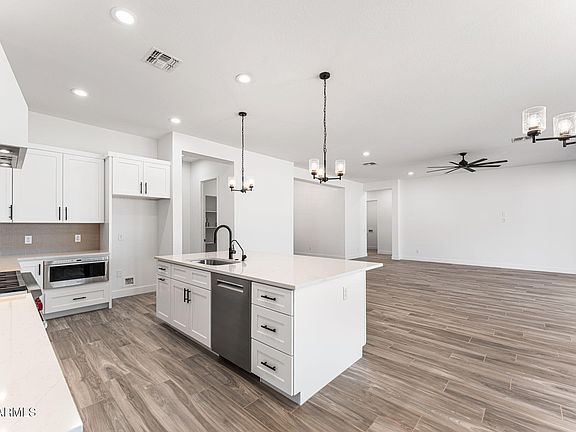 5th image of 9278 E Cloudview Avenue