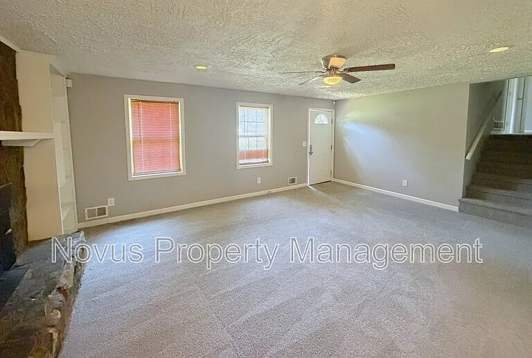 125 S Meadowcliff Cir — Photo 3