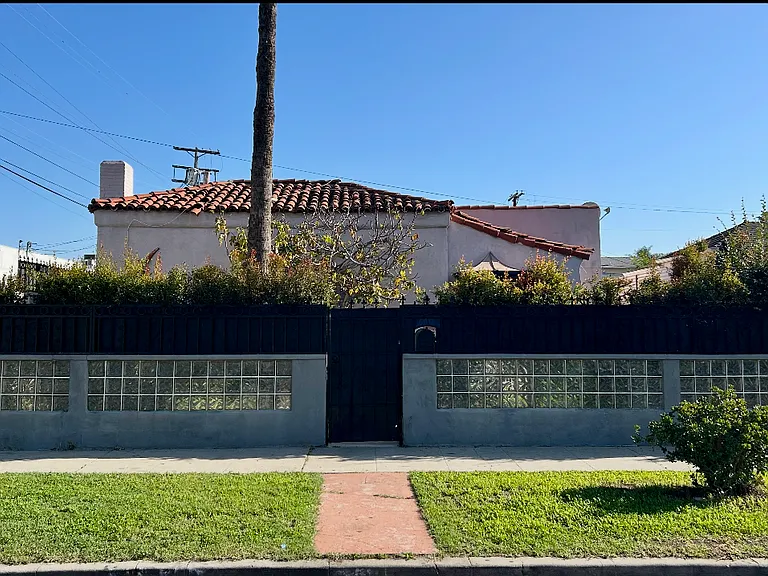 640 N Fuller Ave — Photo 12