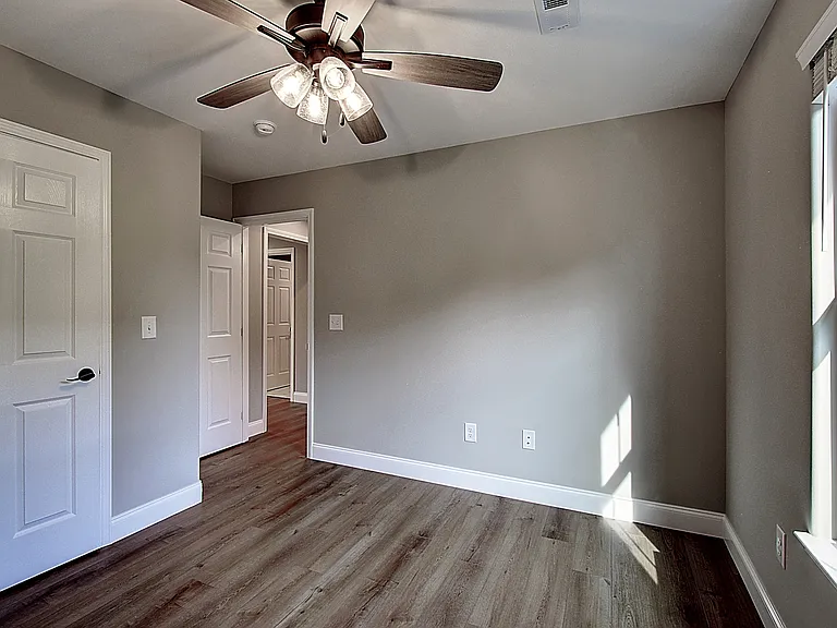 209 University Pkwy #36 — Photo 30