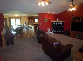 145 Burdick St, Salix, IA 51052