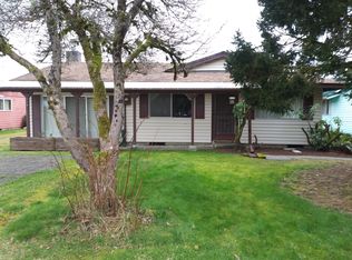 217 G St, Forks, WA 98331
