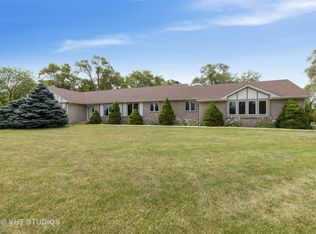 8805 Bull Run Trl, Woodstock, IL 60098