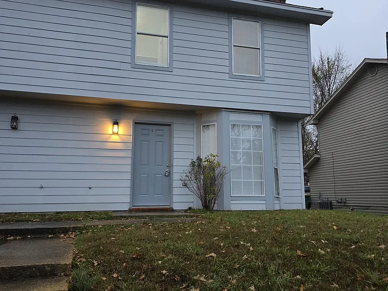 910B Glastonbury Cir — Photo 23