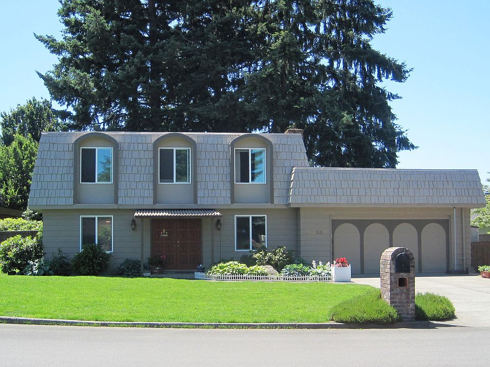1st image of 6232 NW Lupin Way