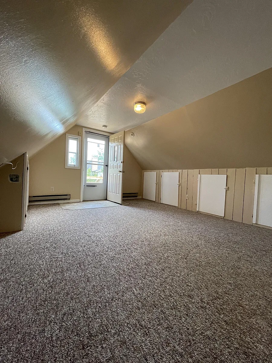 Building Photo - 409 S Brooks St #2