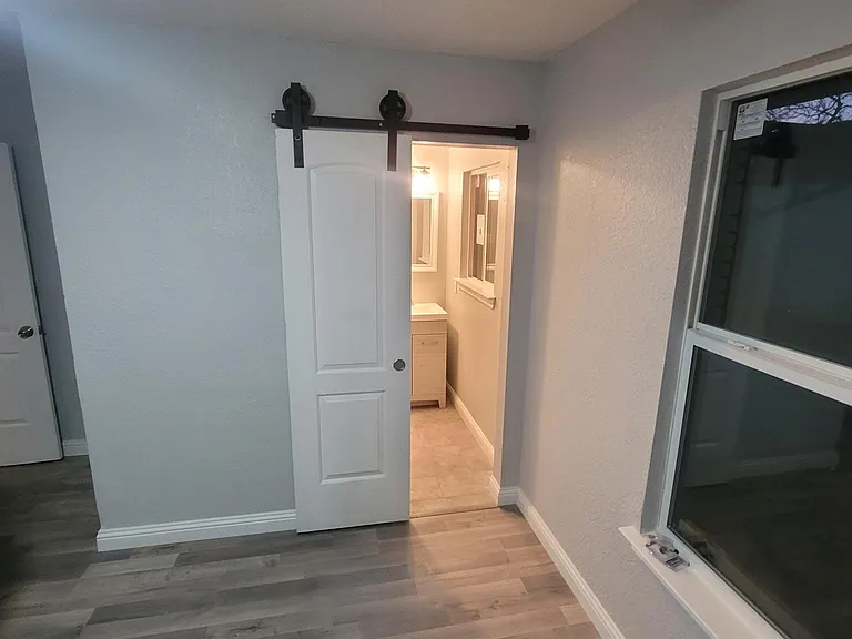 4024 Avenue N 1/2 — Photo 12