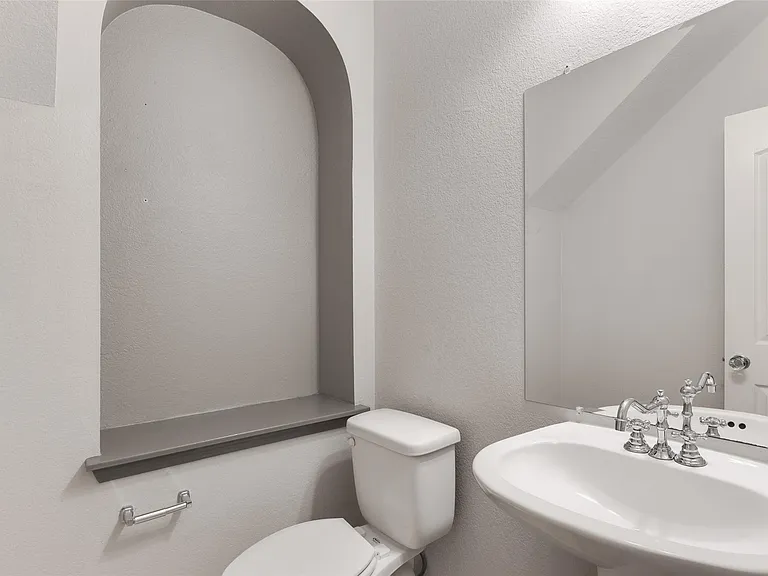 600 S Frontier Ln — Photo 7
