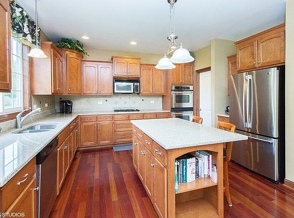 4th image of 20905 S Lakewoods Ln