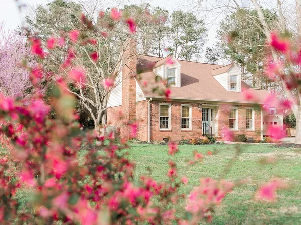 106 Pleasant View Dr, Clemson, SC 29631