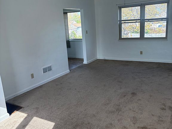 3rd image of 0 E Maple Ave #701