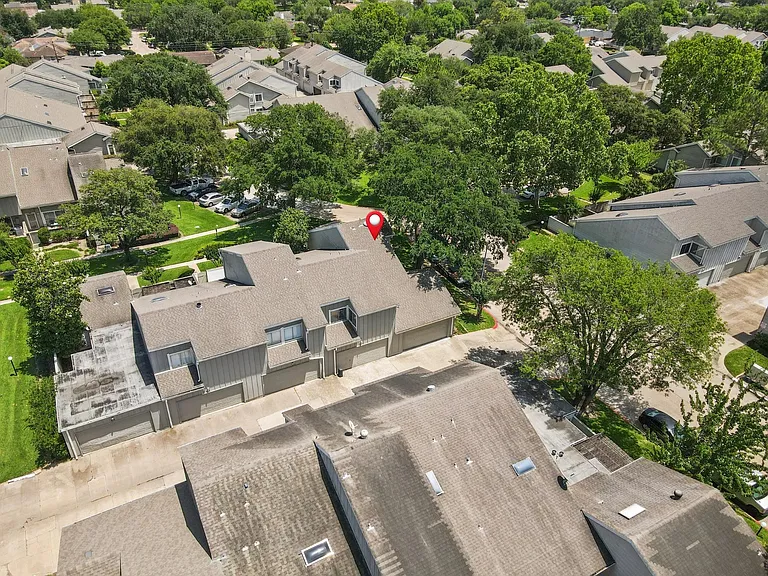 13002 Greenway Chase Ct — Photo 23
