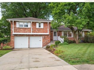 9816 Horton St, Overland Park, KS 66207
