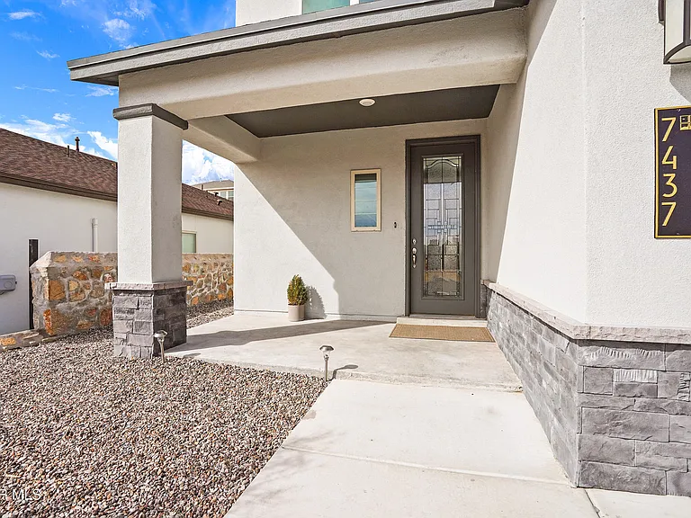 7437 Schweitz Ct — Photo 4