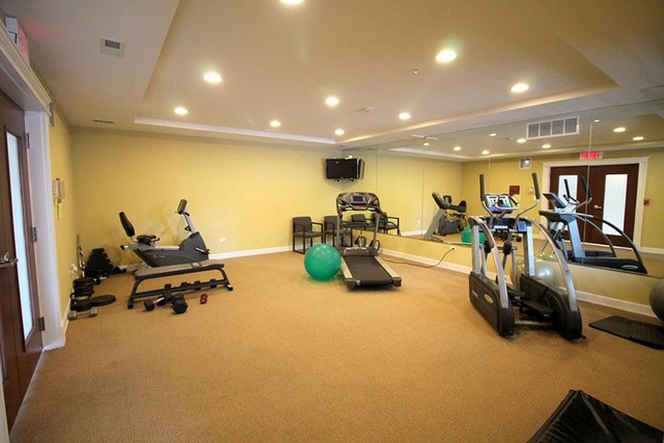 Building gym