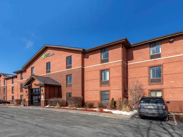 Des Moines - West Des Moines, 2701 Westown Pkwy, West Des Moines, IA 50266