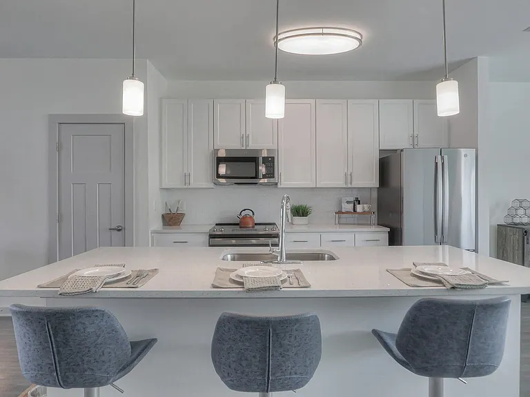 The Flats at Laurel & Pine — Photo 4