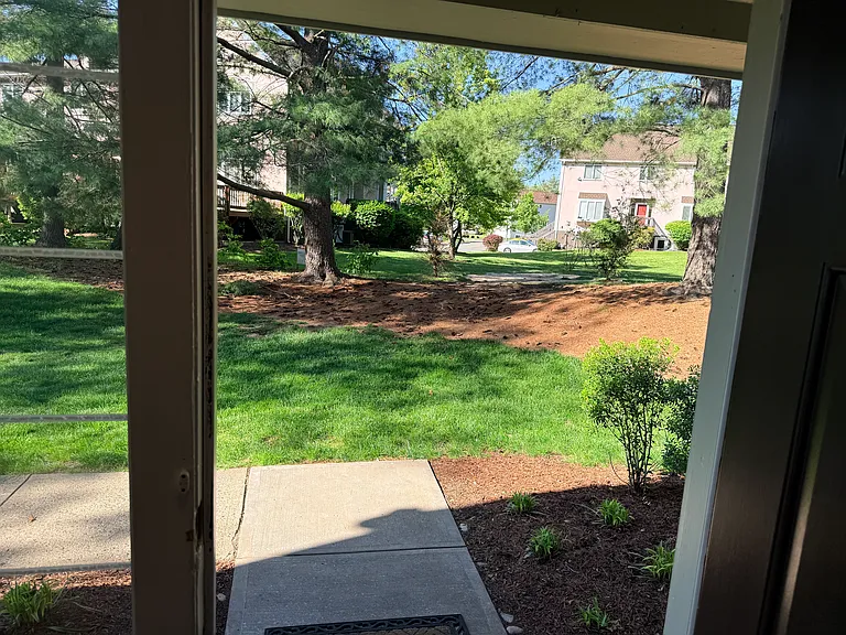 6 Heath Ct — Photo 3