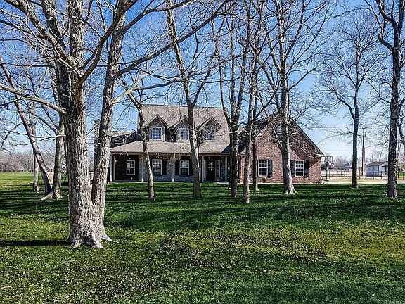 5th image of 181 Elm Dr