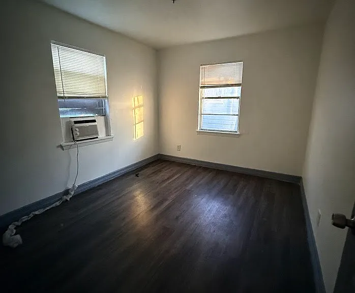 3106 Christie St — Photo 5