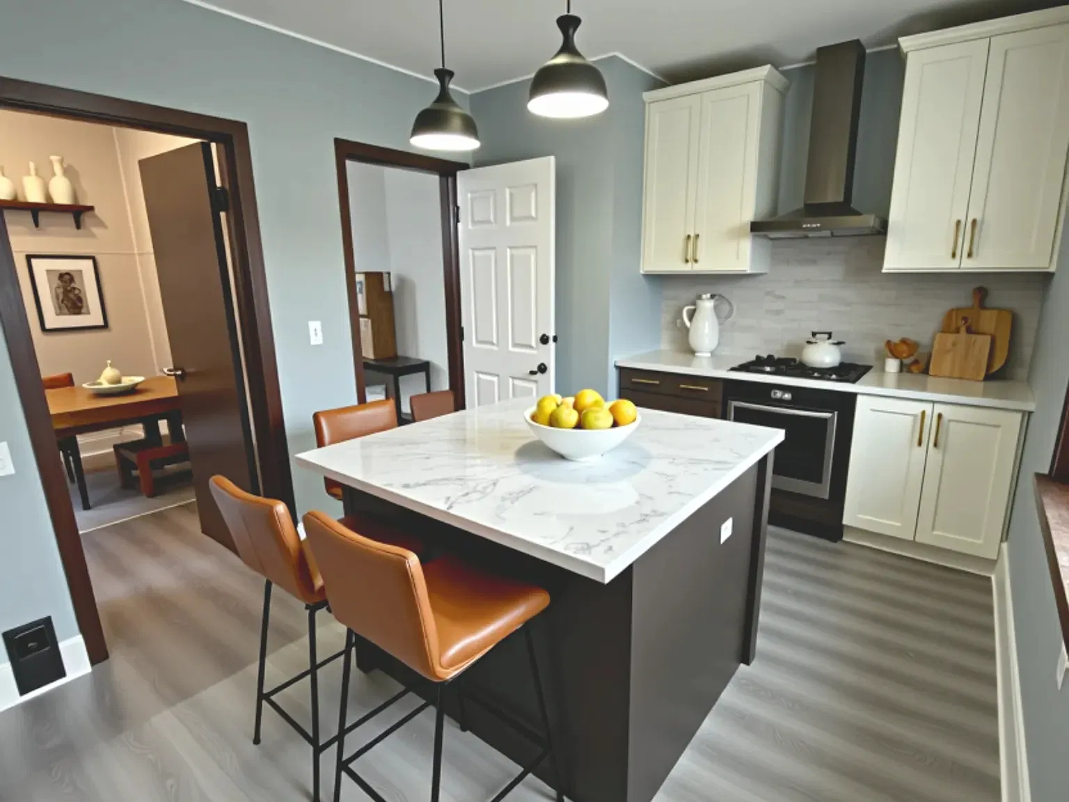 3 bed, $1,470 — Photo 2
