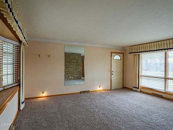 4th image of 7415 SE Southeast Eagle Ln