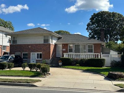 555 Woodfield Road, West Hempstead, NY, 11552