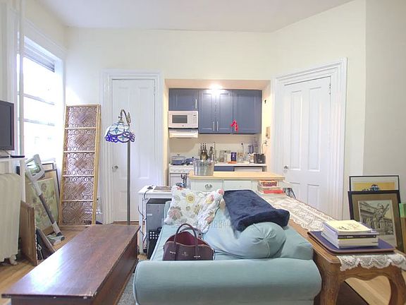 3rd image of 177 Columbia Hts APT 33