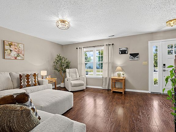 5th image of 19406 Rocky Beach Dr