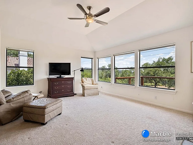 5511 Courtyard Dr — Photo 29