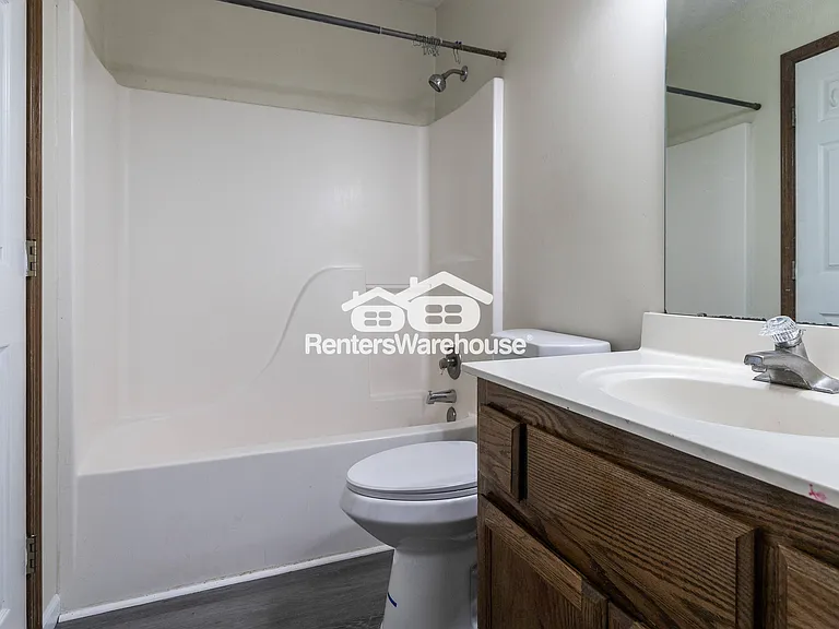 1500 Galway Ct — Photo 8