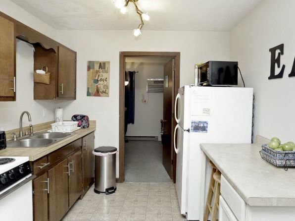 178 Leader Ave #1B-1BA-425SQFT