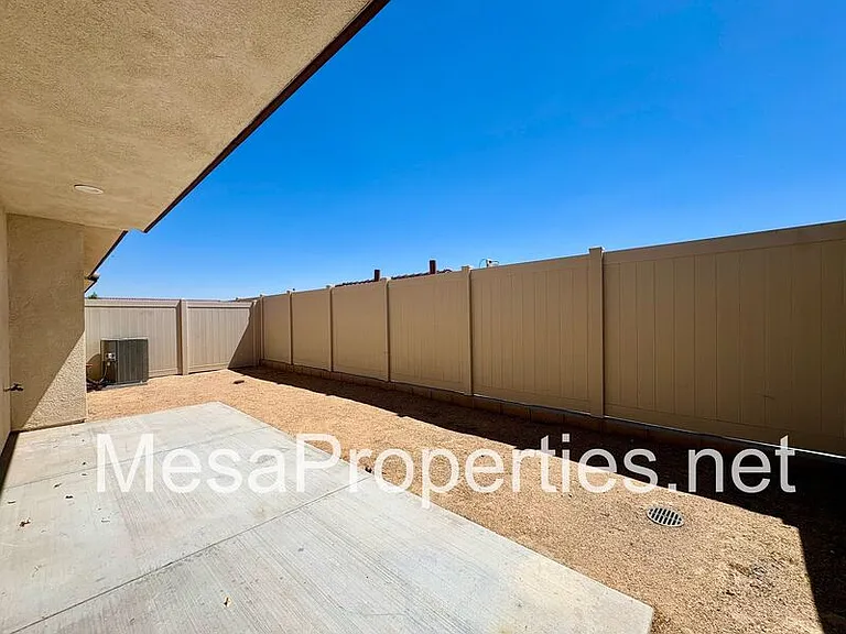 9550 Tamarisk Ave #127 — Photo 14