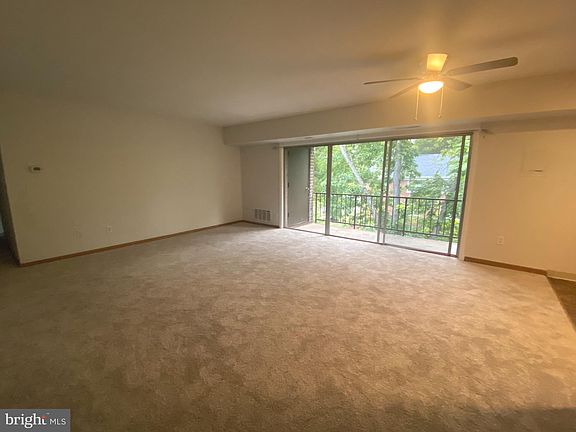 5th image of 202 E Mason Ave #302