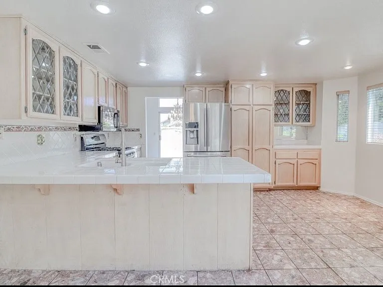 3177 Wicklow Dr — Photo 5