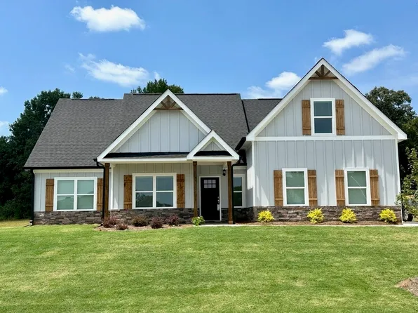 289 Webb Meadows Dr, Jefferson, GA 30549