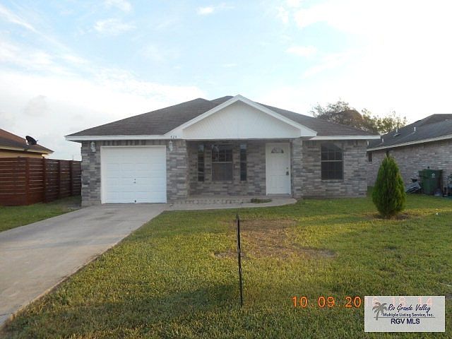 1st image of 424 Cancun Dr