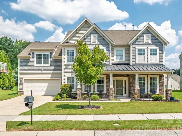 15110 Brannock Hills Dr, Charlotte, NC 28278