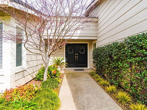 4th image of 26 Cedro Cir