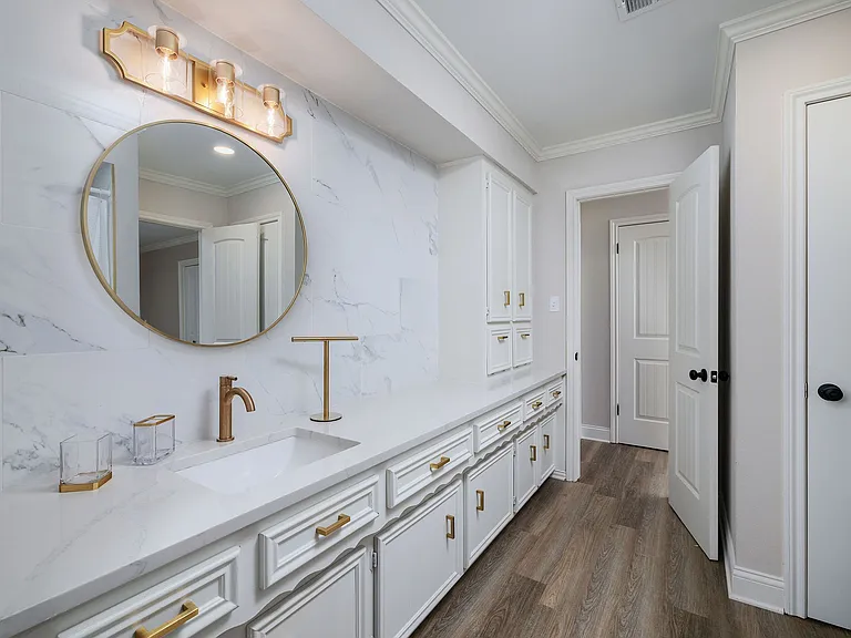 25607 Oakhurst Dr — Photo 16